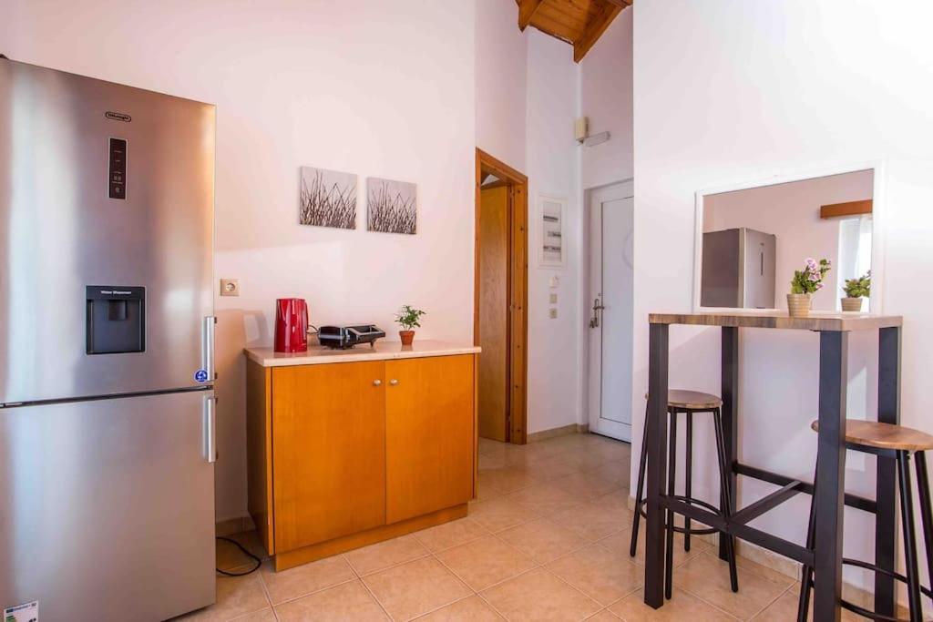 Megat Seaview And Seaside Apartments Ialysos  Ngoại thất bức ảnh